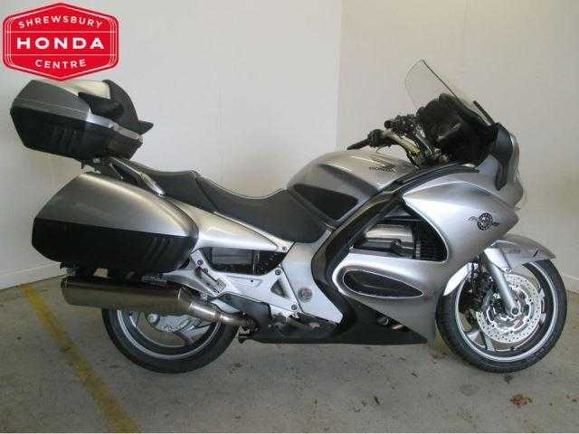 Honda ST1300 Pan European 2005