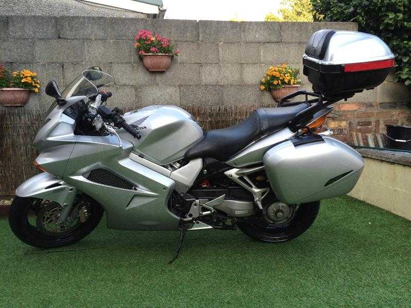 Honda VFR VTEC 800 Sports Tourer With Full Luggage