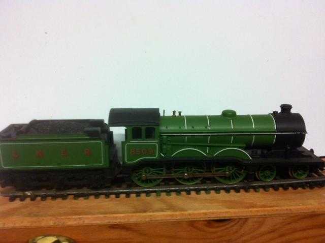 HORNBY 00 TRAIN SET LAYOUT