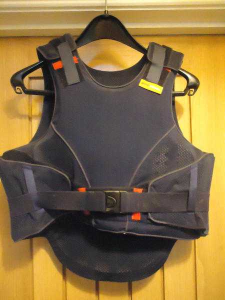 Horse rider039s body protector