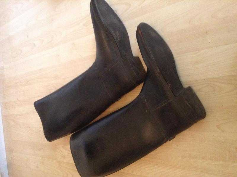 Horse riding boots