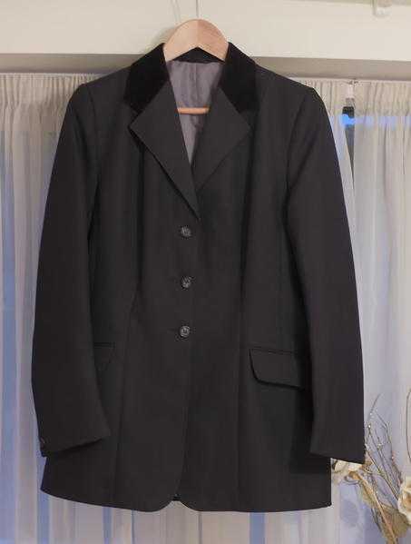 Horse Riding Jacket - Ladies size 12 in Black