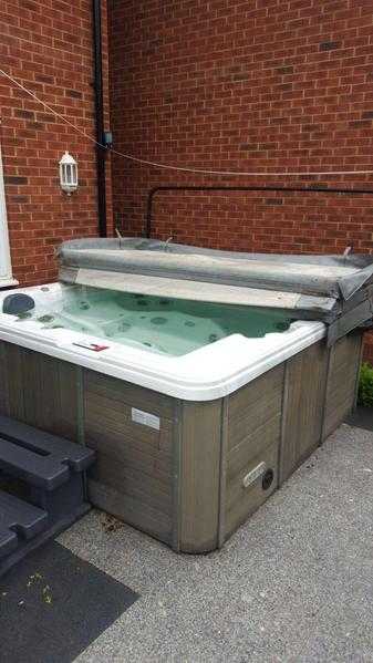 Hot tub