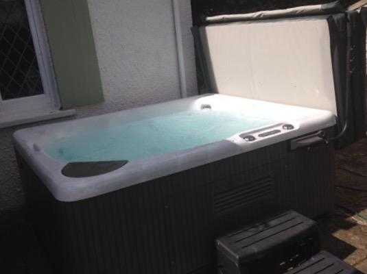 Hot tub (Beachcomber)