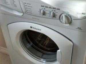 Hotpoint Aquarius WasherDryer WDAL 8640 - needing attention