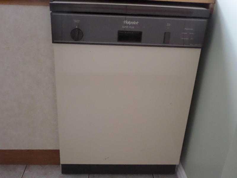 Hotpoint Dish washer Super Plus 9821