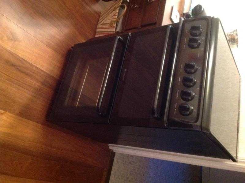 Hotpoint HAE 51K  cooker