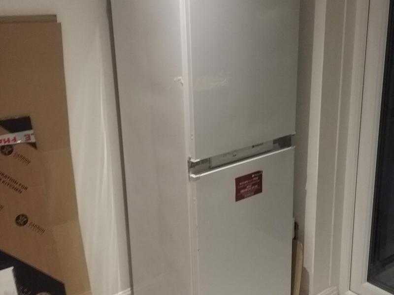 Hotpoint integrated fridge freezer free to collector