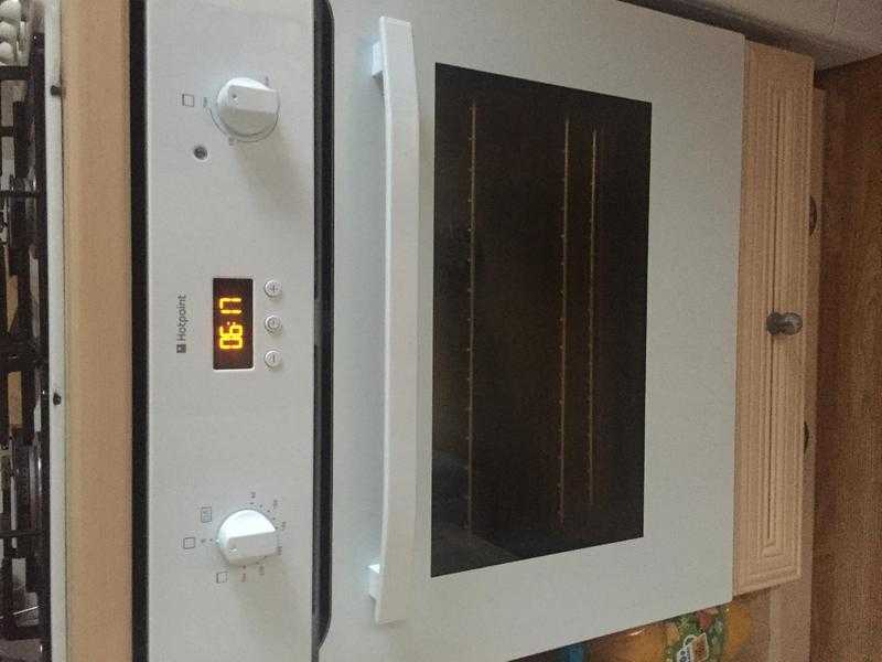 Hotpoint oven