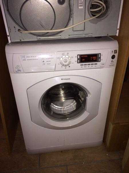 Hotpoint Ultima WMD 962 8kg Washing Machine