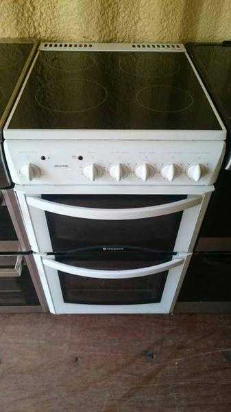 Hotpoint White 50cm Freestanding electric cooker