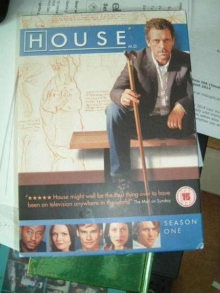 House boxed dvd series 1.Six dvd039s