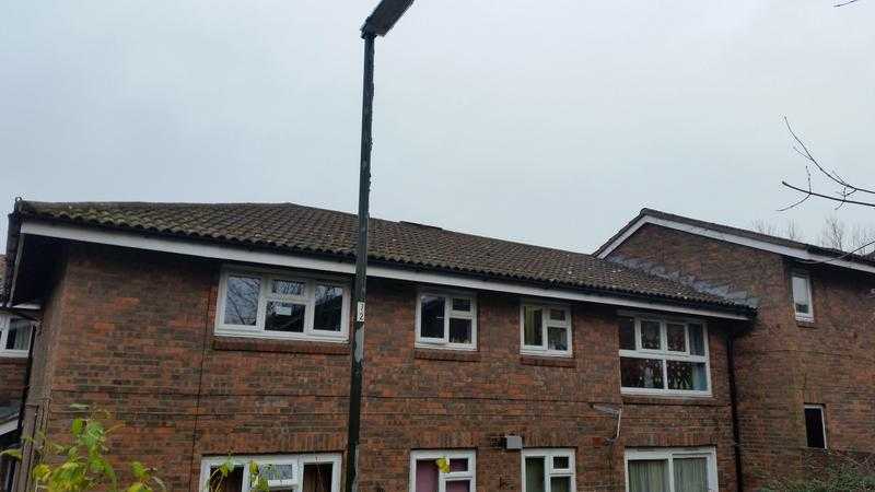 HOUSE EXCHANGE 2 bed first floor maisonette in crawley