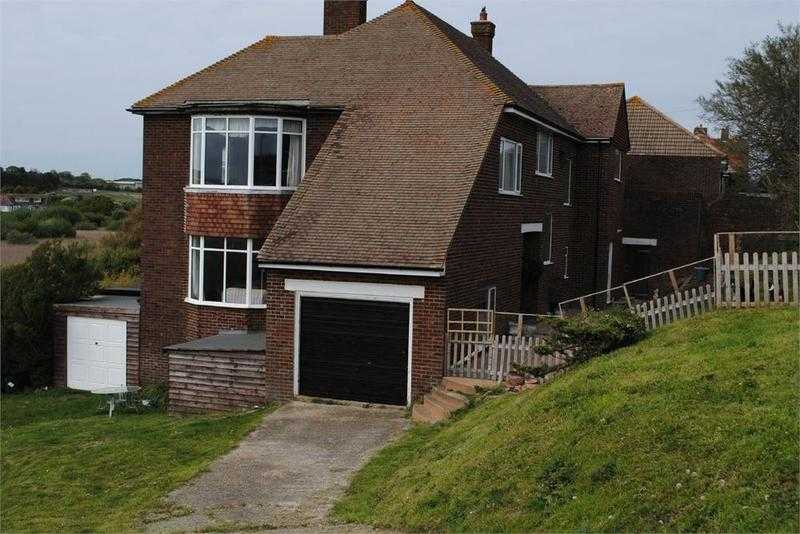 House for rent in Bexleigh Avenue, Bexhill (1500 pcm)