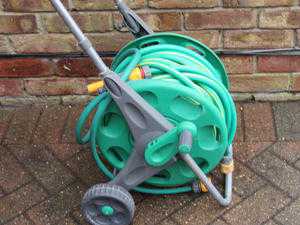 hozelock hose pipe on wheels