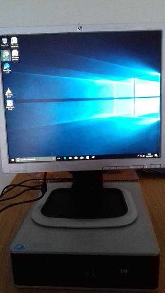HP dc7900 SFF Desktop Computer and Monitor