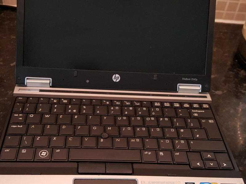 HP Elitebook 2540p Intel i5 Laptop. 4gb. 250gb. 12.5quot screen