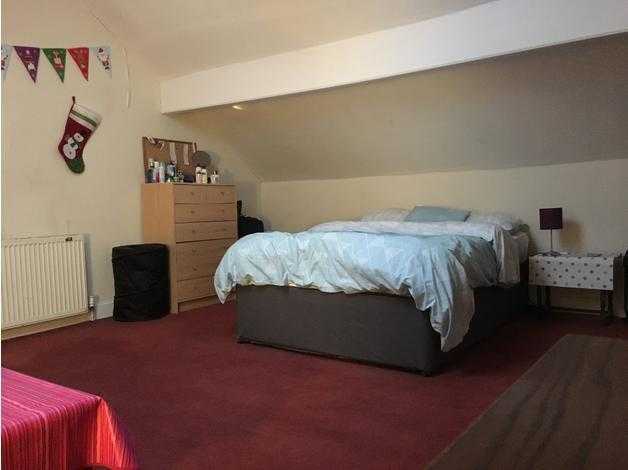 Huddersfield - Cheap student accommodation, close to university