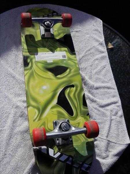 Hy-pro skateboard  , used and in good condition  see photo