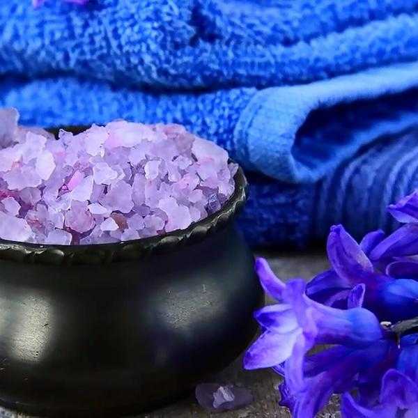 Hydrotherapy treatment, massage and body scrubs