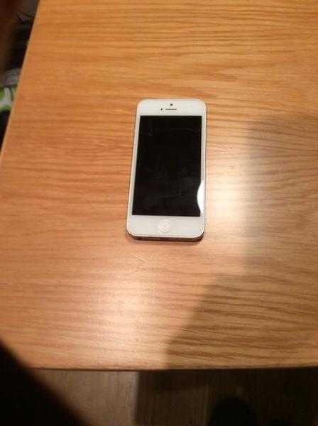 I Phone 5 16GB White Mint Condition