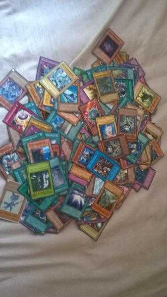 iam selling 389yugioh cards for sale and good shiny cards