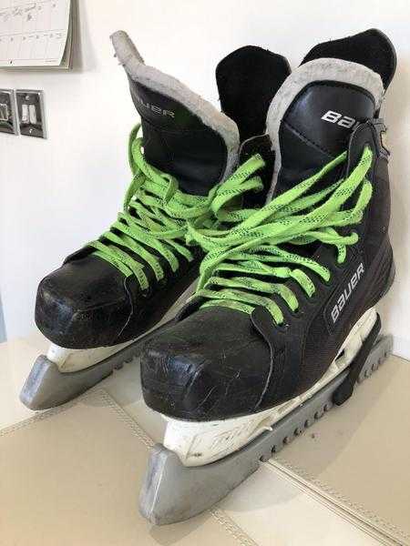 ICE BOOTS size 7