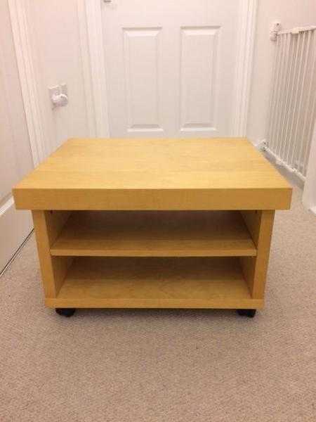 IKEA Table - In good condition - 20.00 OVNO.