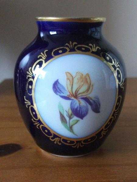 ILMENAU SMALL VASE