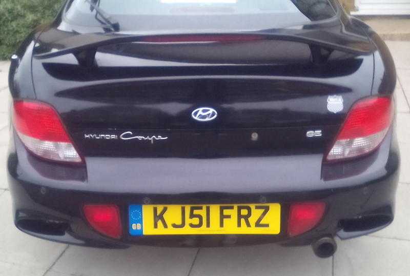 IMMACULATE 2 DOOR HYUNDAI COUPE IN BLACK LOOKS SUPERB