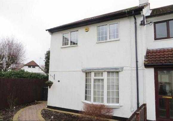 Immaculate, newly refurbished three bedroom home in Leicester