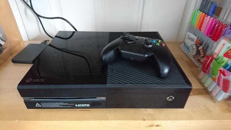 Immaculate Xbox one for sale