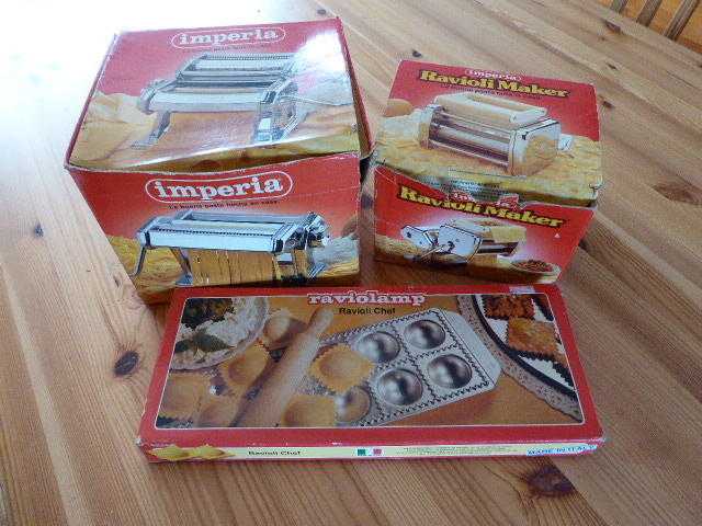 Imperia Pasta Machine with Ravioli Maker and Raviloi Tray