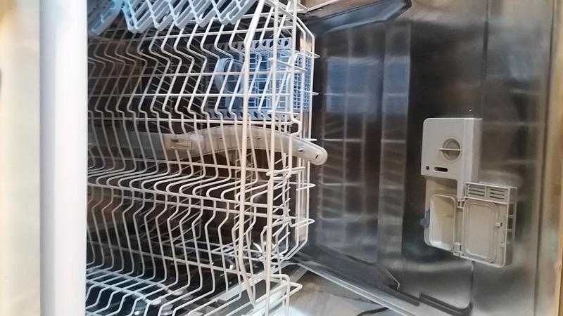 Indesit dishwasher