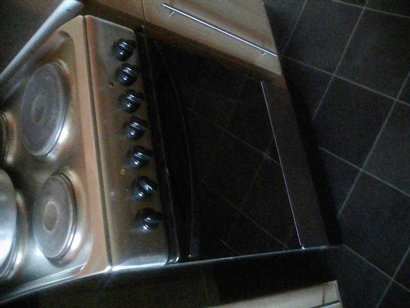 Indesit electric cooker