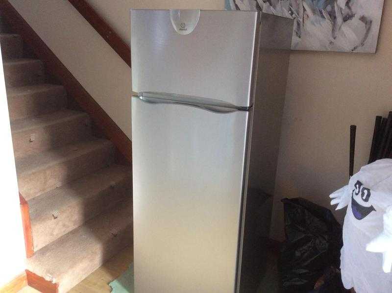 Indesit fridge freezer