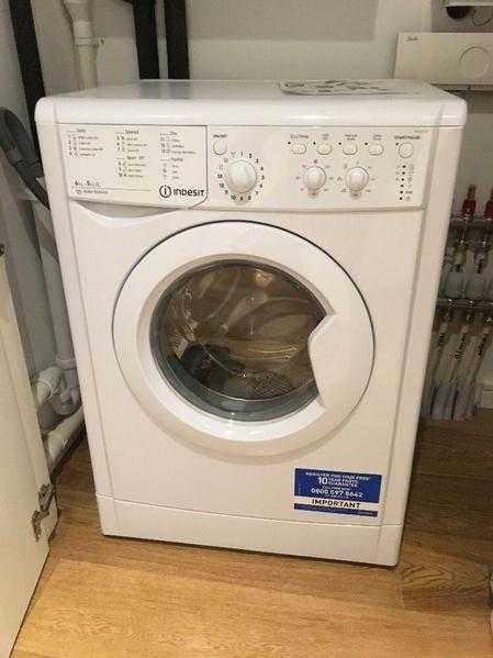 Indesit IWDC6125 Free Standing 6KG Washer Dryer