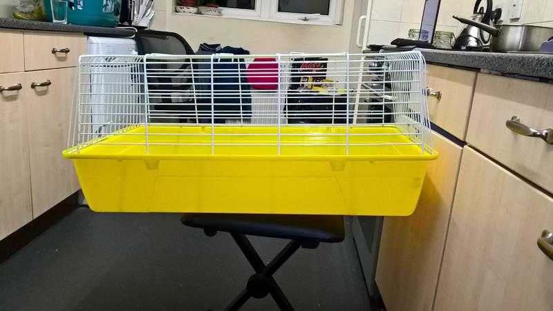 indoor guinea pig cage
