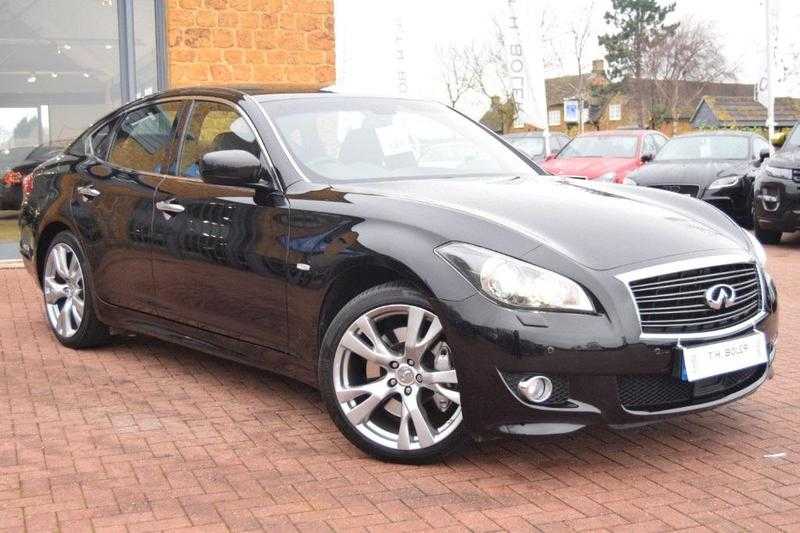 Infiniti M30d 2011