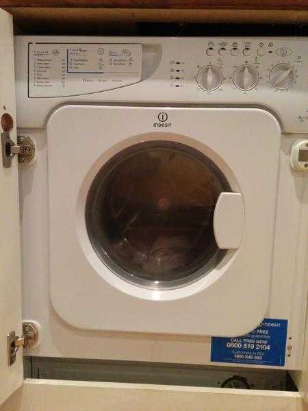 Integrated Washer Dryer (Indesit)