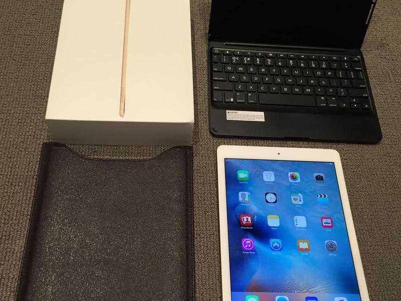 iPad Air 2 128GB WiFi Gold - Mint condition  Keyboard amp Aspinal Leather Cover-A1 Perfect