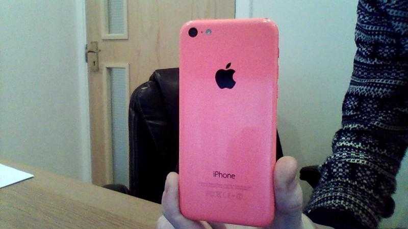 iPhone 5C Pink - 8GB Used, Some Wear on corners. Charger Cable Included