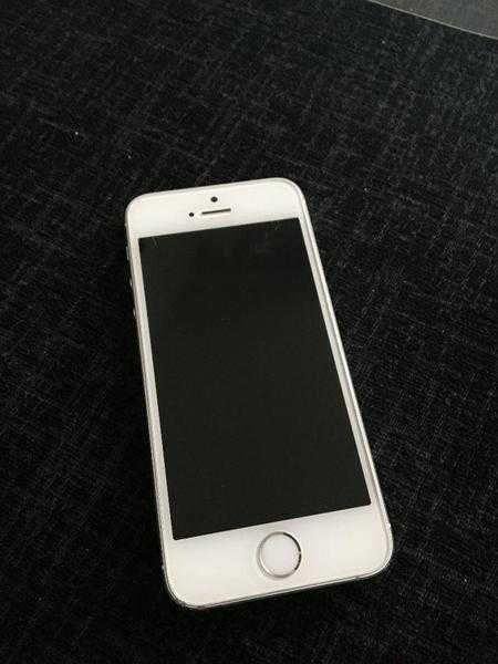 iPhone 5S 16GB White amp Silver - Mint Condition