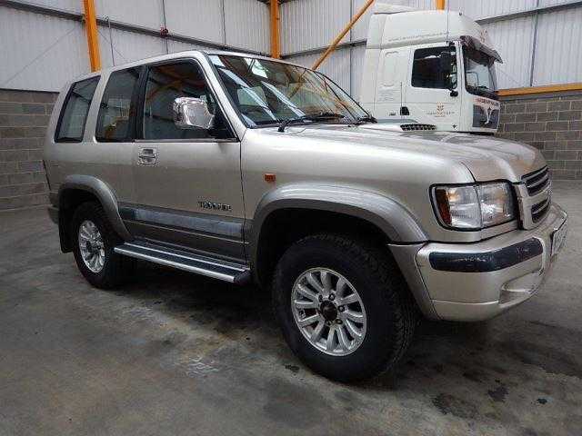 Isuzu Trooper 2000