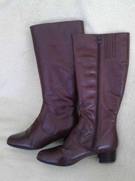 ITALIAN BEAUTIFUL TOP QUALITY BROWN LEATHER LADIES quotLOTUSquot BOOTS SIZE 6, WORN ONCE IN NEW CONDITION