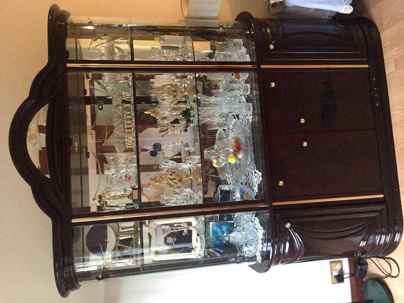 Italian display unit for SALE. Very good condition.