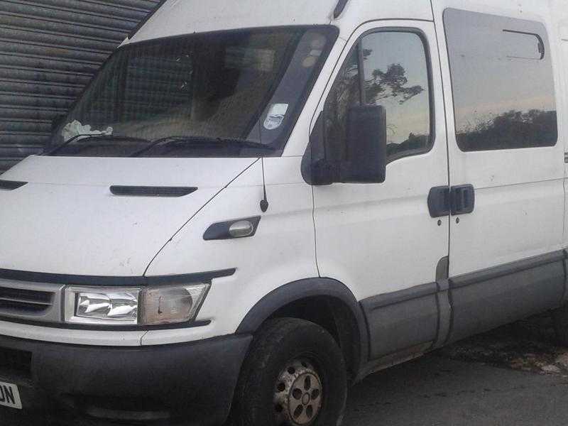 IVECO DAILY MWB SEMI HIGH TOP