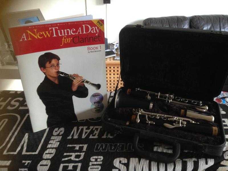 J Michael clarinet with tutor book with DVD