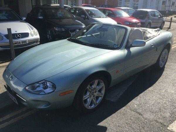 Jaguar XK8 2000