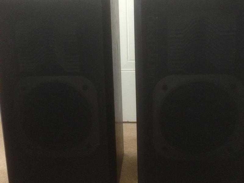 Jamo D - 110 floor speakers